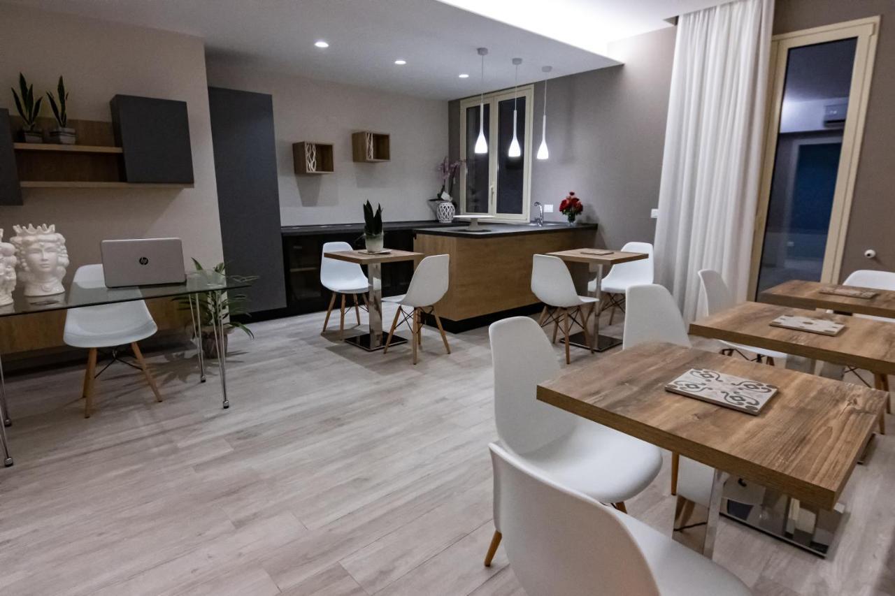 B&B Le Maioliche Milazzo Eksteriør billede